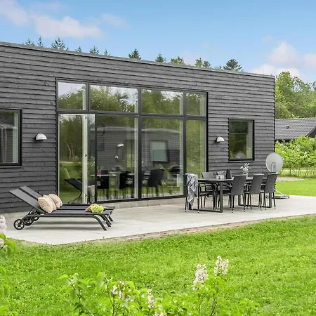 Lovely In With Kitchen Toftlund